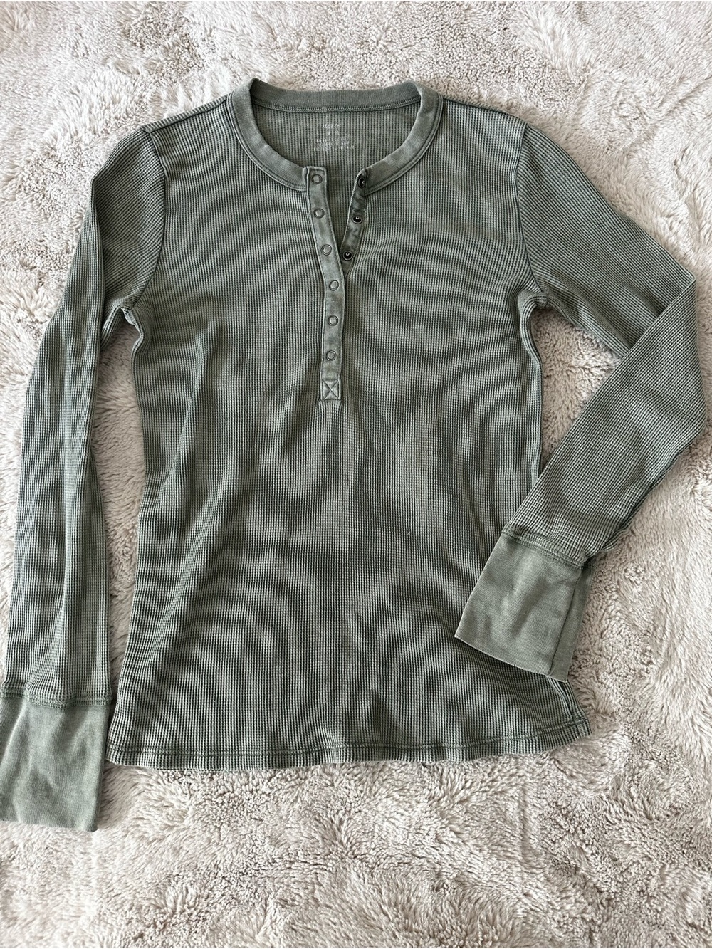 Arie women’s Olive Long-Sleeve Waffle Top